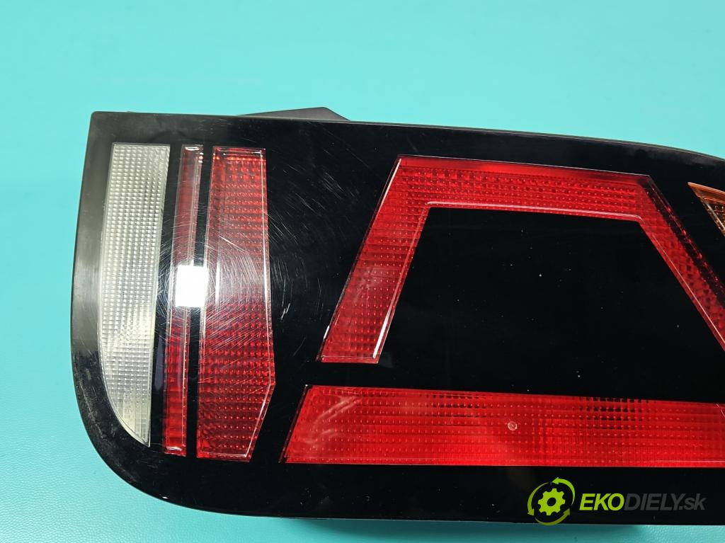 Vw Up 1.0 MPI 60 HP manual 44 kW 999 cm3 3- svetlo / reflektor zadné pravé 1S0945096J (Kľučka dverí ostatné)