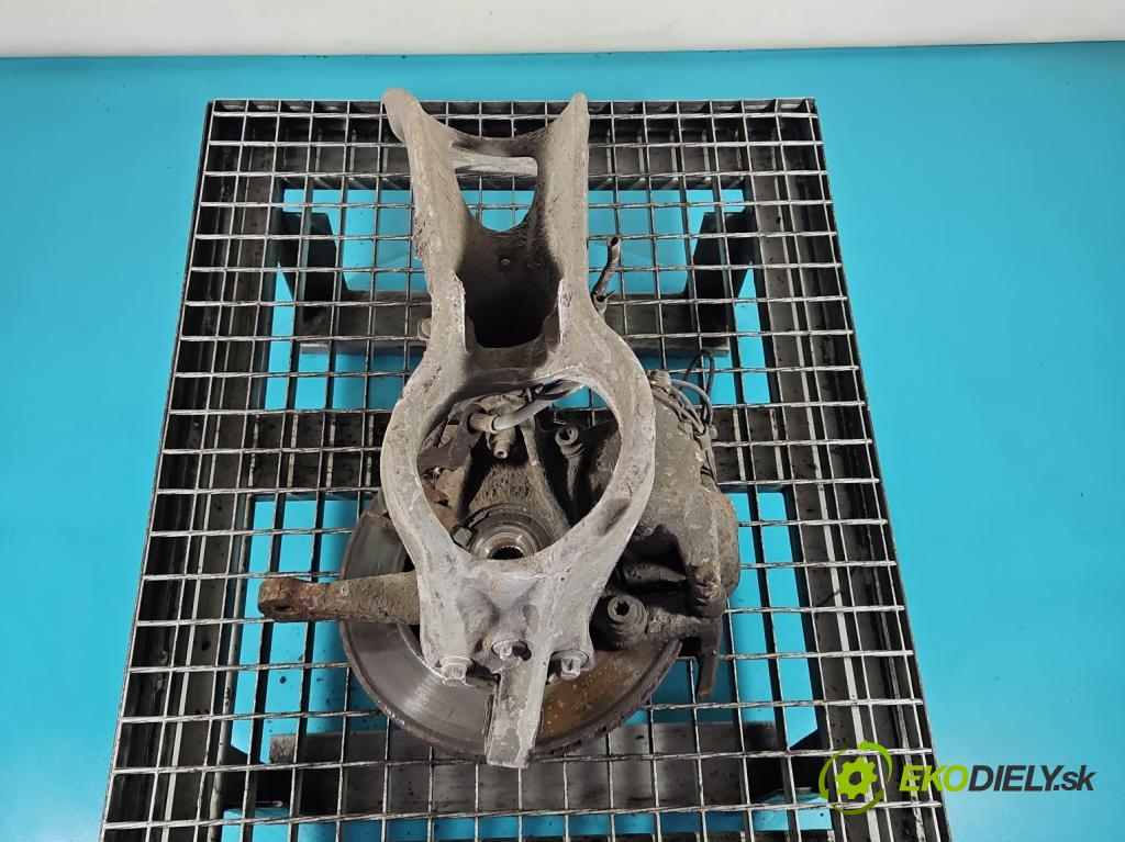 Peugeot 407 2.0 hdi 136hp manual 100 kW 1997 cm3 4- náboj levé  (Náboj kola)