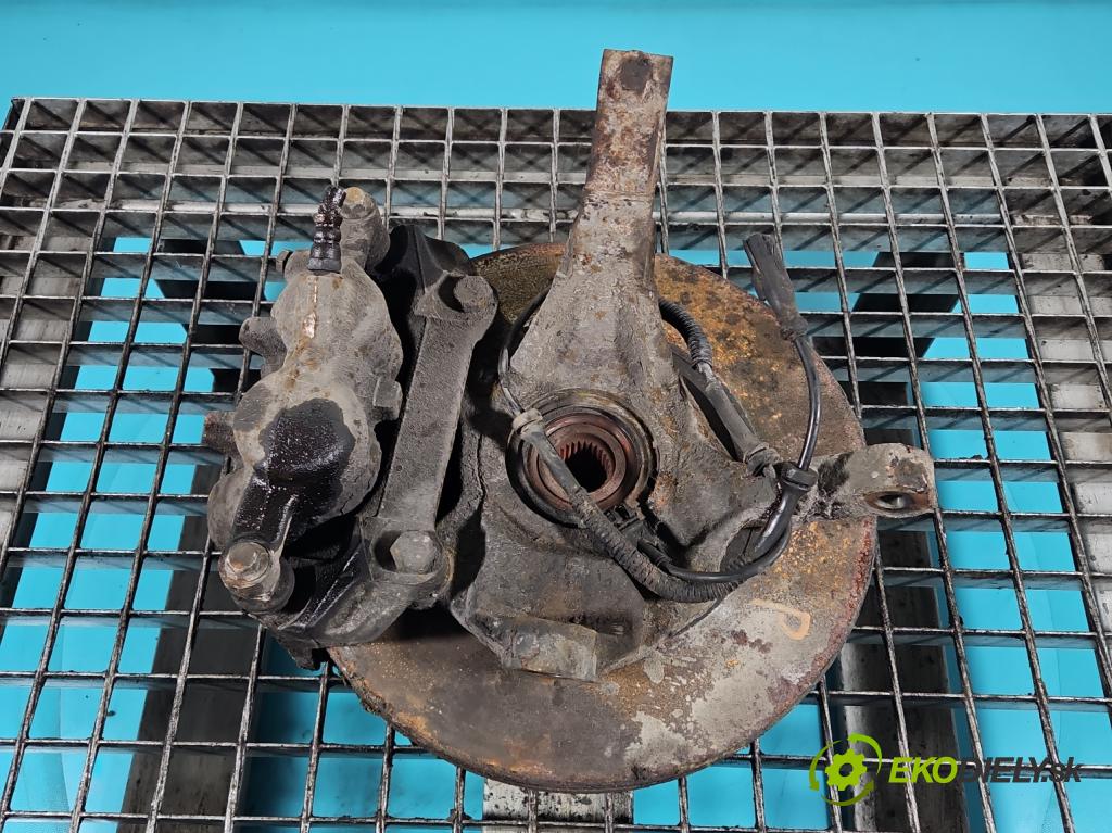 Renault Trafic II 2001-2014 2.0 dci 114 hp manual 84 kW 1995 cm3 5- náboj pravé  (Náboj kola)