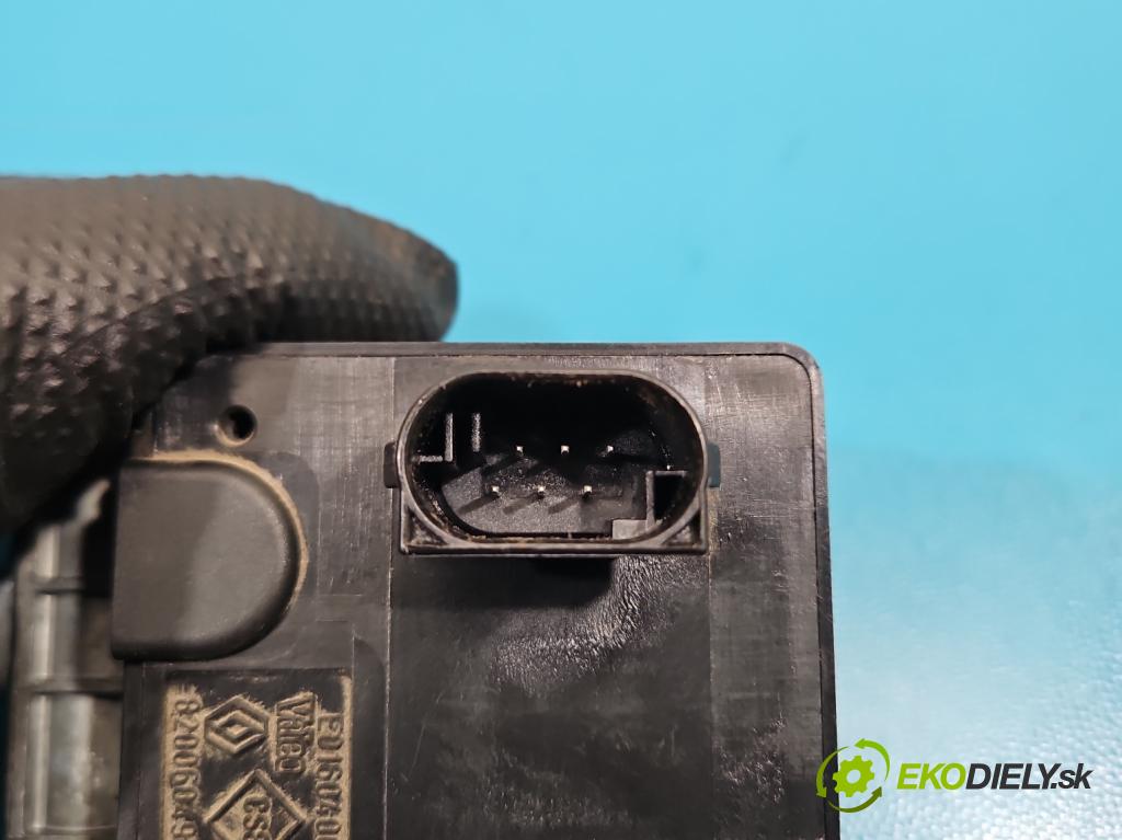 Renault Scenic III 2009-2016 1.9 dci 131 HP manual 96 kW 1870 cm3 5- Blokáda: řízení: 8200604932 (Riadenie ostatné)