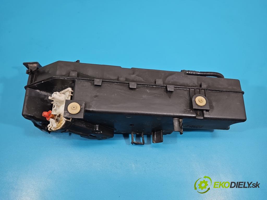 Peugeot 5008 I 2009-2017 1.6 hdi 111KM manual 82 kW 1560 cm3 5- Nádrž: tekutina: FAP DPF 9672052180