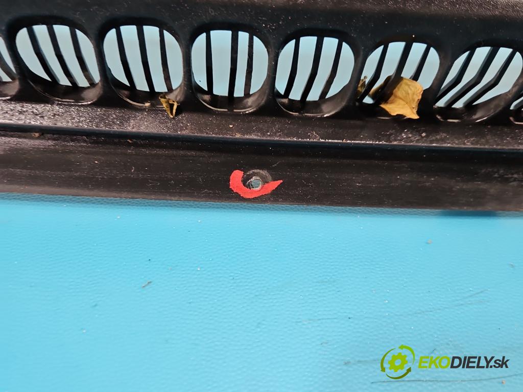 Peugeot 5008 I 2009-2017 1.6 hdi 111KM manual 82 kW 1560 cm3 5- torpédo 9671623680 (Torpédo (plast pod čelným sklom))