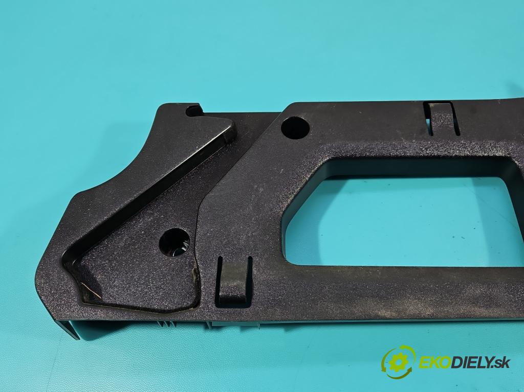 Vw Up! 1.0 MPI 60 HP manual 44 kW 999 cm3 3- kryt plast 1S0858236