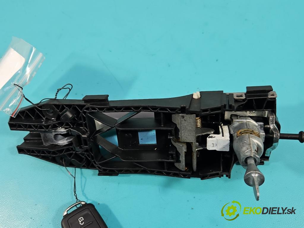 Vw Up! 1.0 MPI 60 HP manual 44 kW 999 cm3 3- rukoväť predné ľavé mimo:  (Kľučka dverí vonkajšia predná ľavá)