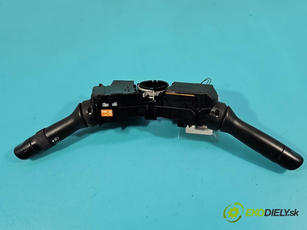 Toyota Aygo II 2014-2022 1.0 vvti 72 HP manual 53 kW 998 cm3 5- prepínač komplex: 0H080-17J090 (Prepínacie páčky pod volantom)