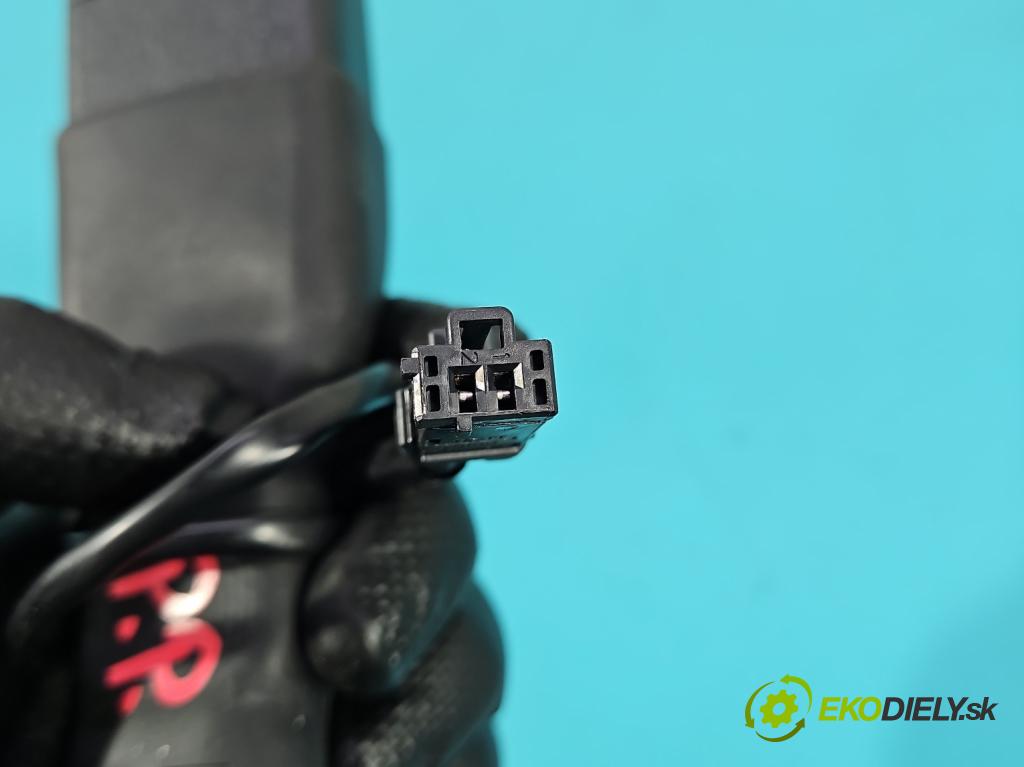 Toyota Aygo II 2014-2022 1.0 vvti 72 HP manual 53 kW 998 cm3 5- pas bezpečnosť: predné pravý 308605910