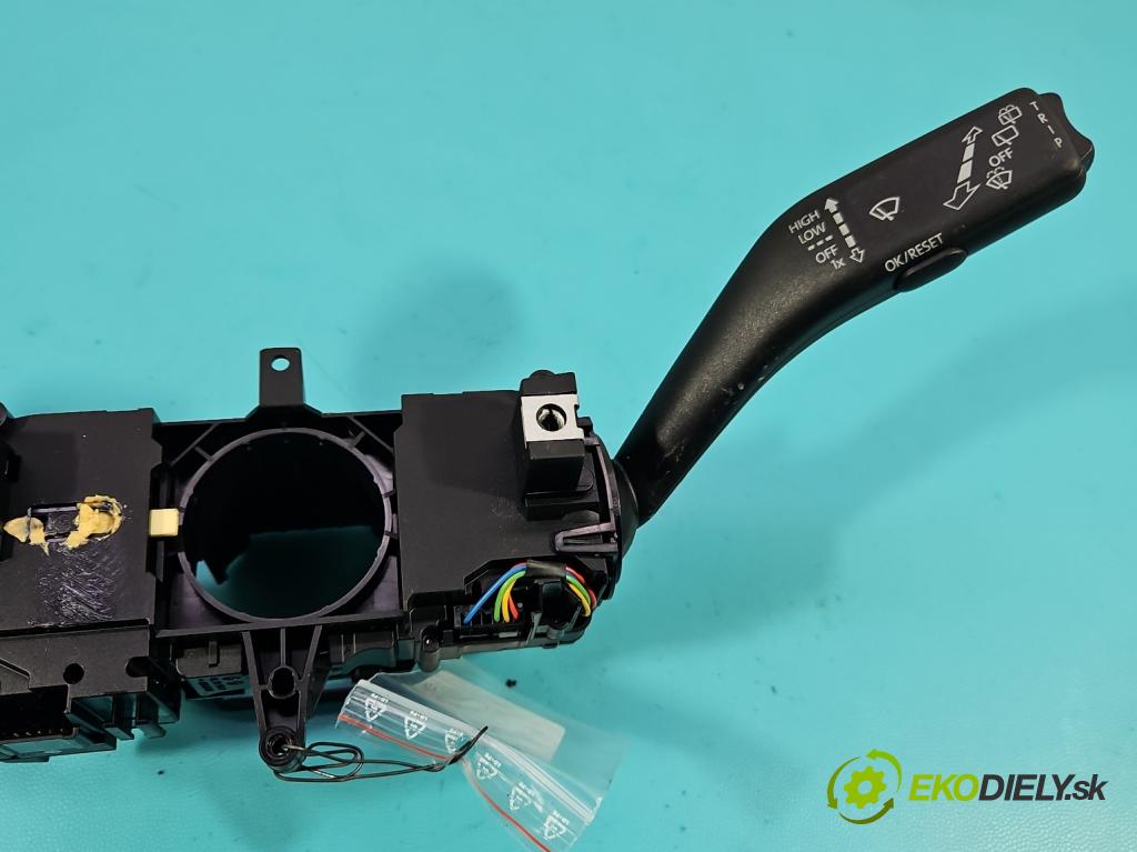 Vw Up! 1.0 MPI 60 HP manual 44 kW 999 cm3 3- prepínač komplex: 1S0953503AP (Prepínacie páčky pod volantom)