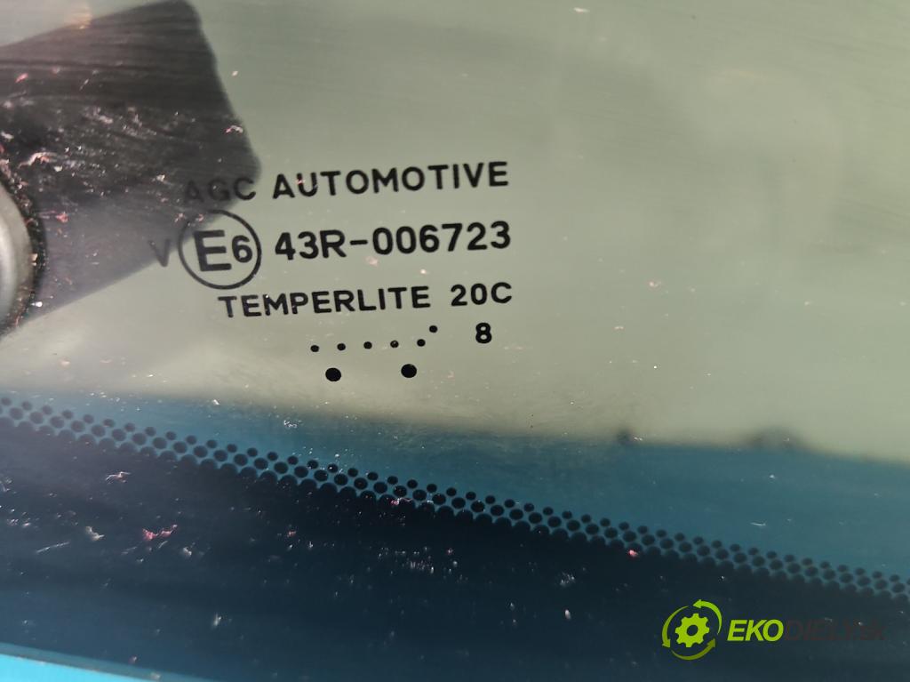 Toyota Aygo II 2014-2022 1.0 vvti 72 HP manual 53 kW 998 cm3 5- sklo dvere zadné pravé