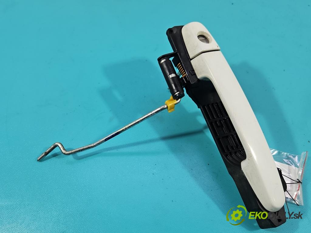 Toyota Aygo II 2014-2022 1.0 vvti 72 HP manual 53 kW 998 cm3 5- rukoväť predné ľavé mimo:  (Kľučka dverí vonkajšia predná ľavá)