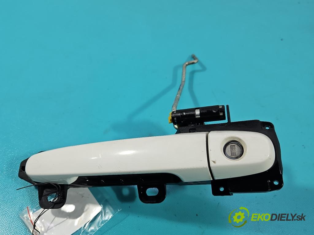 Toyota Aygo II 2014-2022 1.0 vvti 72 HP manual 53 kW 998 cm3 5- rukoväť predné ľavé mimo:  (Kľučka dverí vonkajšia predná ľavá)