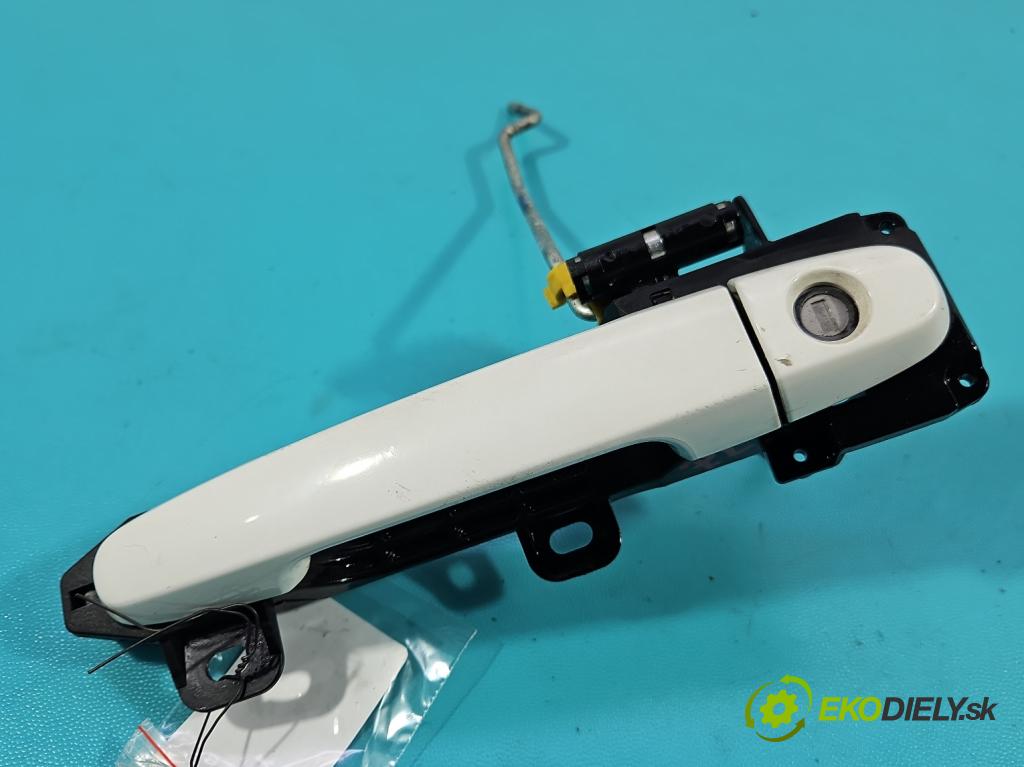 Toyota Aygo II 2014-2022 1.0 vvti 72 HP manual 53 kW 998 cm3 5- rukoväť predné ľavé mimo:  (Kľučka dverí vonkajšia predná ľavá)