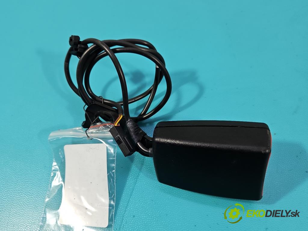 Vw Up 1.0 MPI 60 HP manual 44 kW 999 cm3 3- pas bezpečnosť: predné pravý 1S0857756