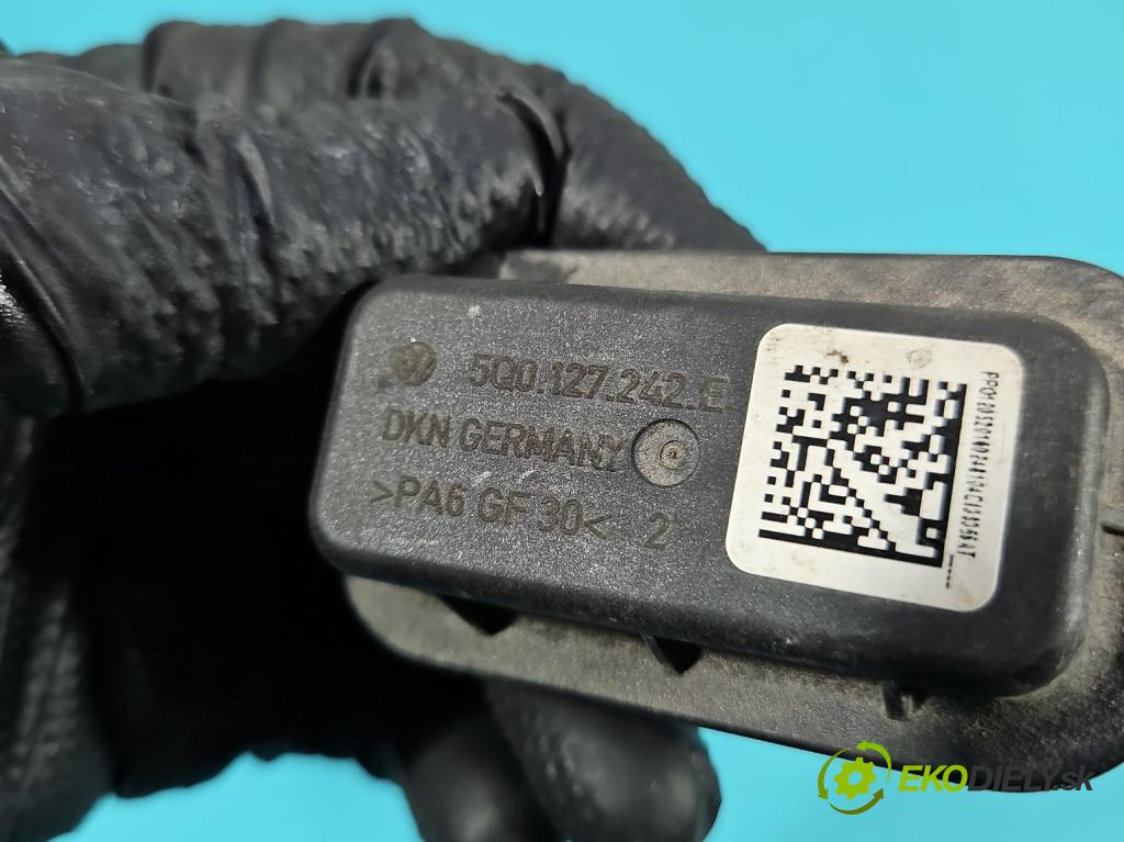 Vw Up 1.0 MPI 60 HP manual 44 kW 999 cm3 3- rúrka palivovy 5Q0127242E