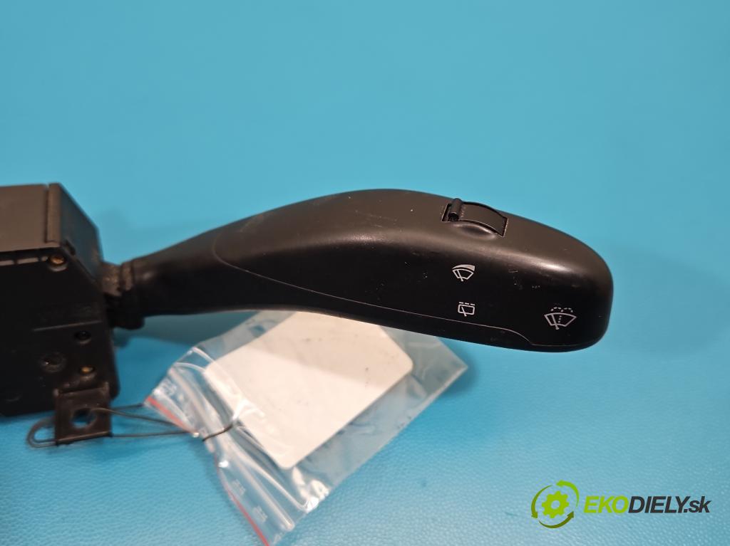 Seat Ibiza III 6L 2002-2008 1.4 16V 75 HP manual 55 kW 1390 cm3 5- prepínač komplex: 6Q0953503AD (Prepínacie páčky pod volantom)