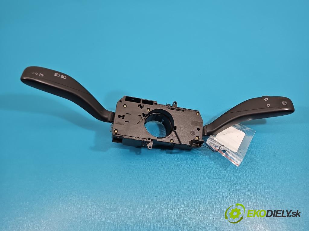 Seat Ibiza III 6L 2002-2008 1.4 16V 75 HP manual 55 kW 1390 cm3 5- prepínač komplex: 6Q0953503AD (Prepínacie páčky pod volantom)