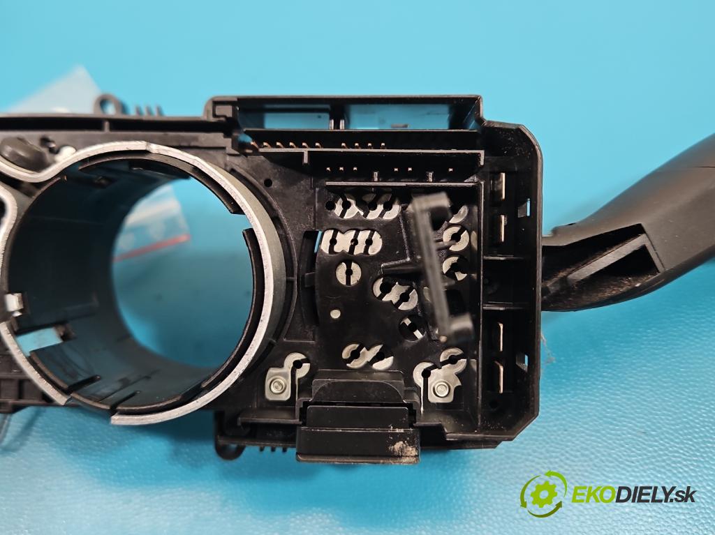 Seat Ibiza III 6L 2002-2008 1.4 16V 75 HP manual 55 kW 1390 cm3 5- prepínač komplex: 6Q0953503AD (Prepínacie páčky pod volantom)