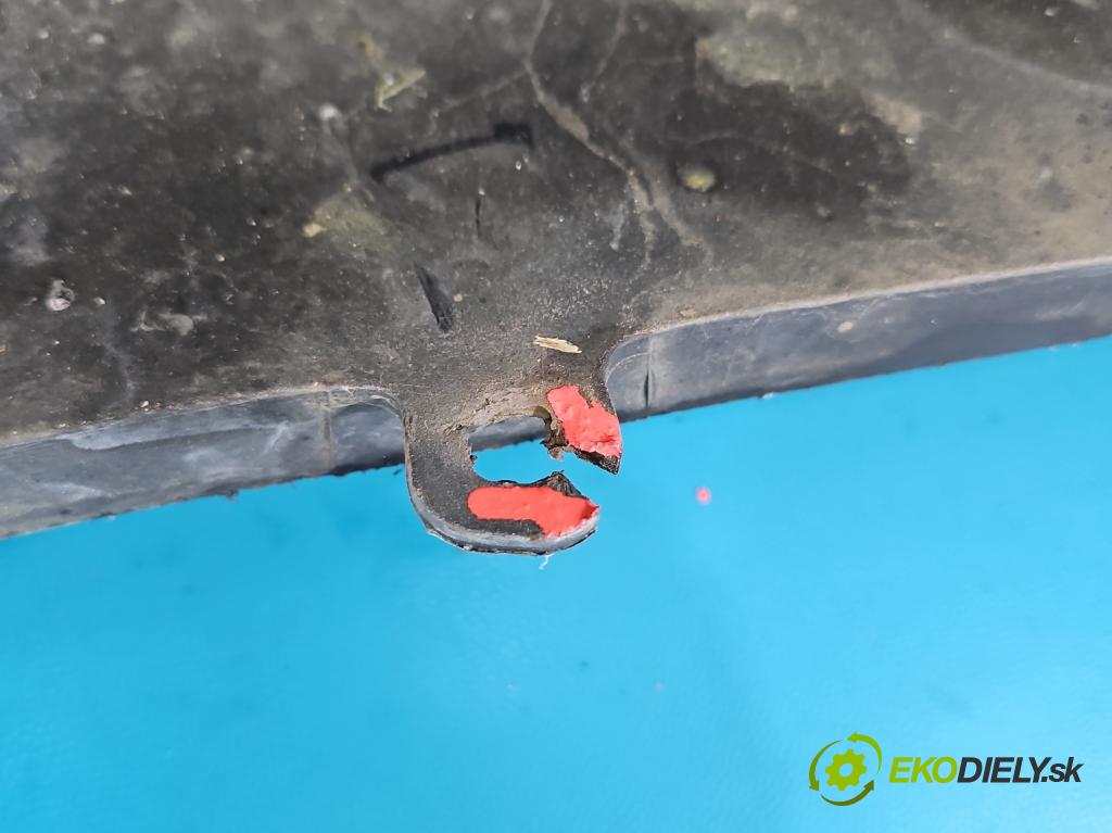 Seat Ibiza III 6L 2002-2008 1.4 16V 75 HP manual 55 kW 1390 cm3 5- nárazník predné  (Kľučka dverí ostatné)