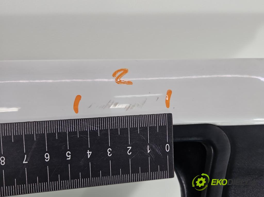 Toyota Aygo II 2014-2022 1.0 vvti 72 HP manual 53 kW 998 cm3 5- dvere predné ľavé  (Kľučka dverí ostatné)