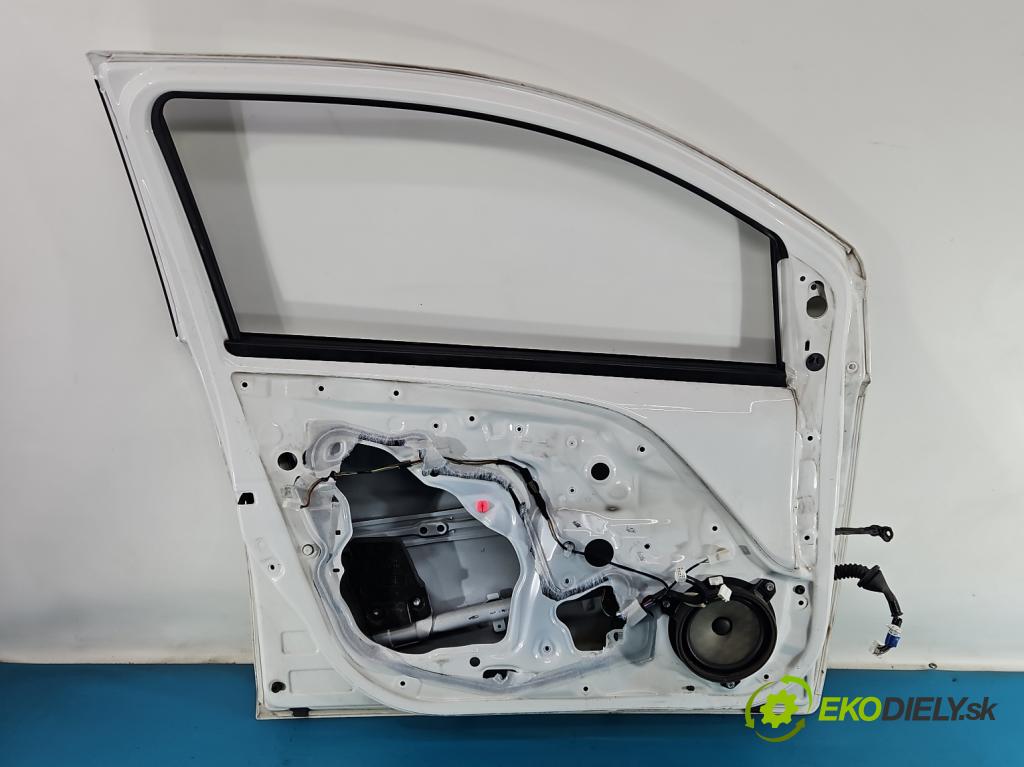 Toyota Aygo II 2014-2022 1.0 vvti 72 HP manual 53 kW 998 cm3 5- dvere predné ľavé  (Kľučka dverí ostatné)