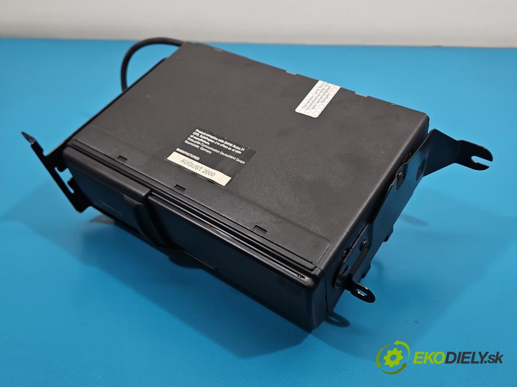 Audi A3 8L 1996-2003 1.8 20V 125 HP manual 92 kW 1781 cm3 5- Menič: cd 8L0035113D (CD menič)