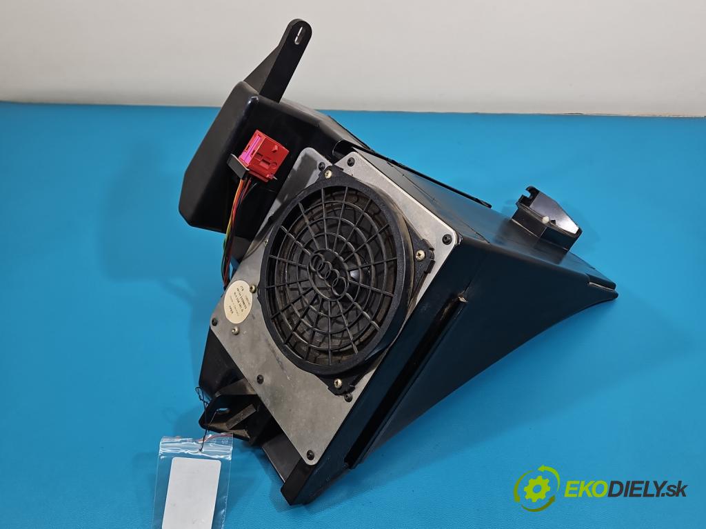 Audi A3 8L 1996-2003 1.8 20V 125 HP manual 92 kW 1781 cm3 5- Subwoofer: 8L0035381G (Audio zariadenie)