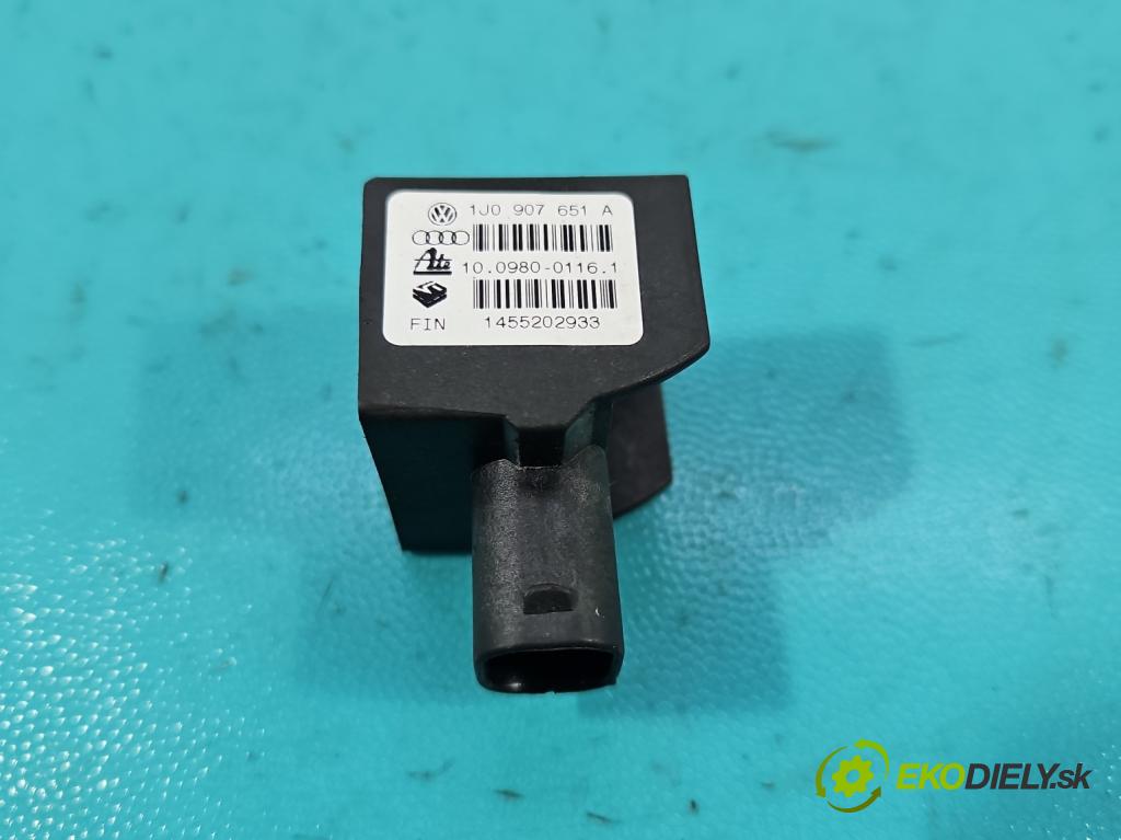 Audi A3 8L 1996-2003 1.8 20V 125 HP manual 92 kW 1781 cm3 5- snímač ESP 1J0907651A