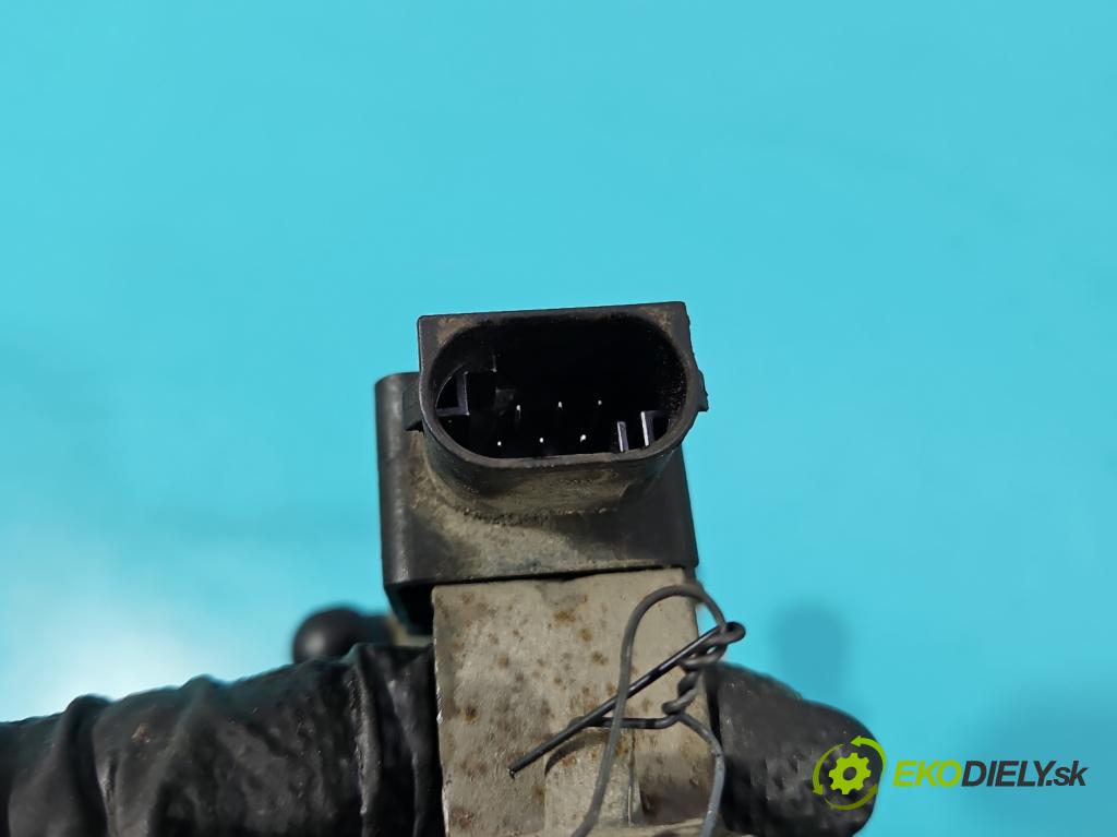 Bmw X6 E71 2007–2014 3.0d 306KM automatic 225 kW 2993 cm3 5- snímač nastavenia xenon 6785206 (Snímač)