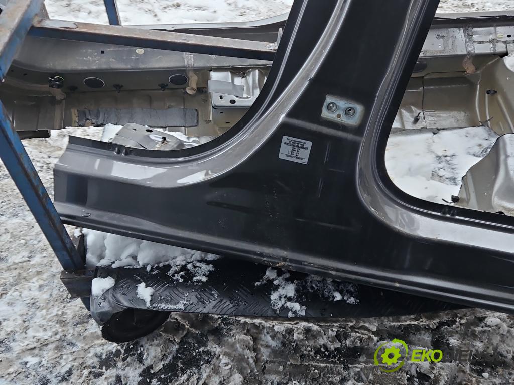 Peugeot 2008 II 2019- 1.2 12V 131 HP automatic 96 kW 1199 cm3 5- Práh: ľavý  (Karoséria ostatné)