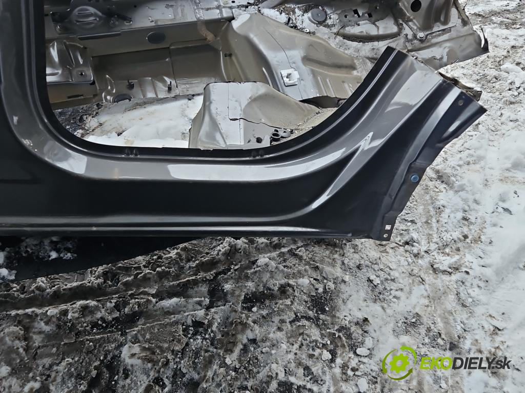 Peugeot 2008 II 2019- 1.2 12V 131 HP automatic 96 kW 1199 cm3 5- Práh: ľavý  (Karoséria ostatné)