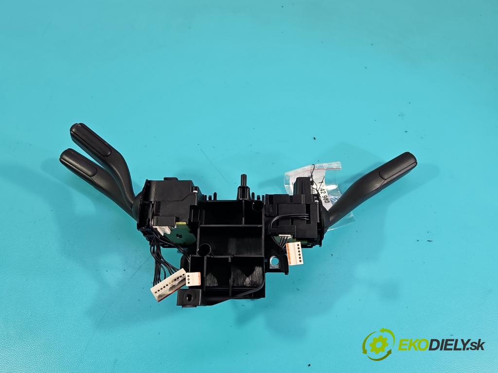 Vw Passat CC 2008-2016 2.0 tdi 170 HP manual 125 kW 1968 cm3 4- prepínač komplex: 3C5953513AF (Prepínacie páčky pod volantom)