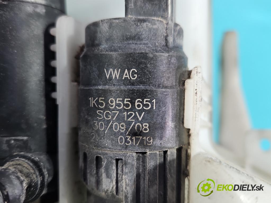 Vw Passat CC 2008-2016 2.0 tdi 170 HP manual 125 kW 1968 cm3 4- nádržka tekutina: ostrekovačov 3C8955453B