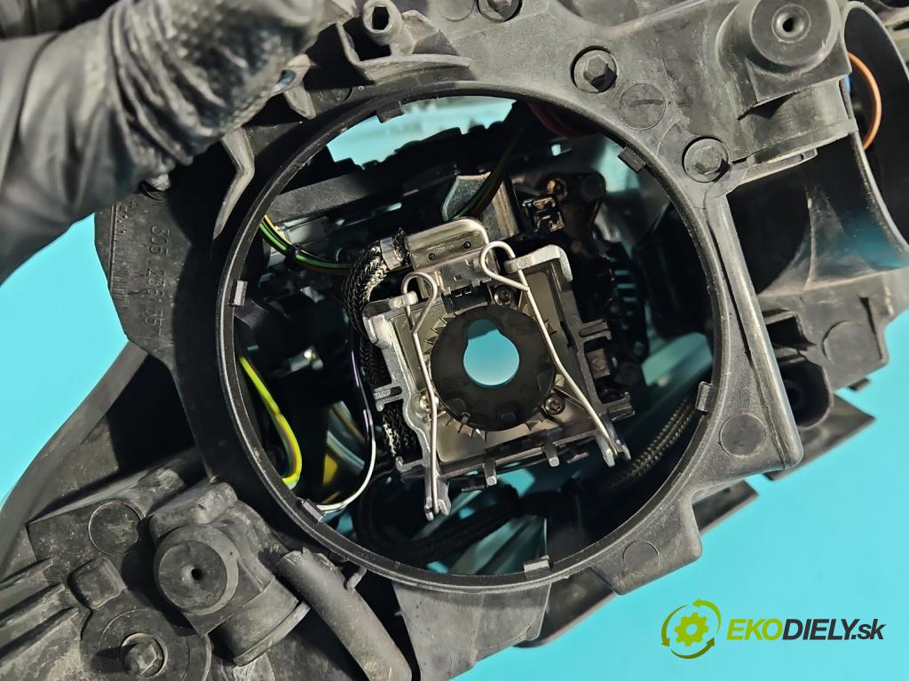 Vw Passat CC 2008-2016 2.0 tdi 170 HP manual 125 kW 1968 cm3 4- Reflektor: pravý 3C8941752C (Svetlo predné pravé)