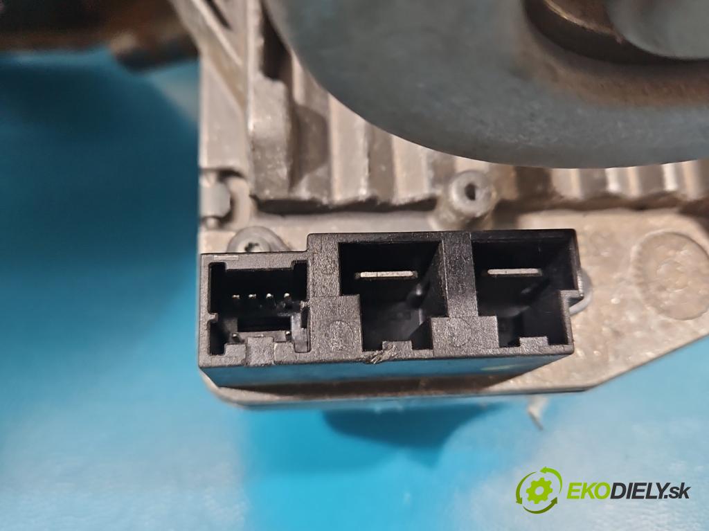 Renault Clio III 2005-2012 1.5 dci 68 HP manual 50 kW 1461 cm3 3- čerpadlo posilovač 8200826807-A (Servočerpadlo)