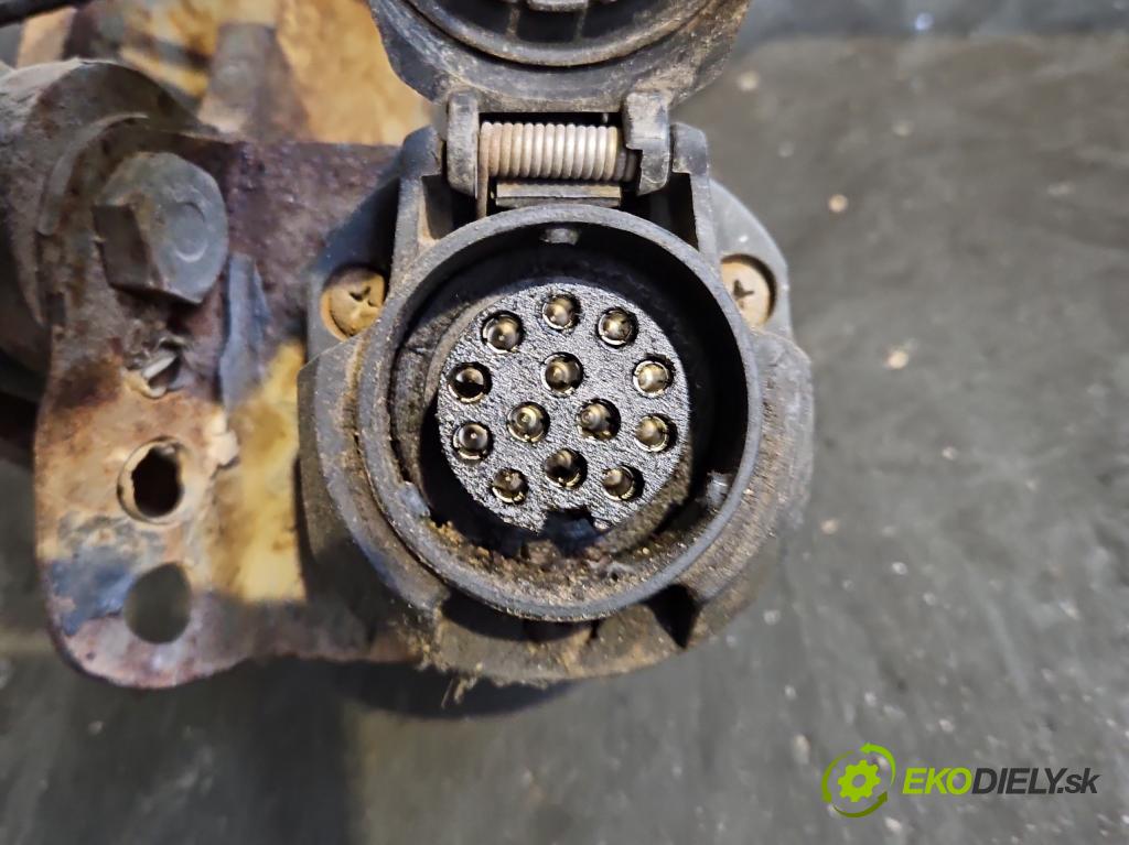 Renault Scenic III 2009-2016 1.9 dci 131 hp manual 96 kW 1870 cm3 5- oko tažné  (Tažné zařízení)