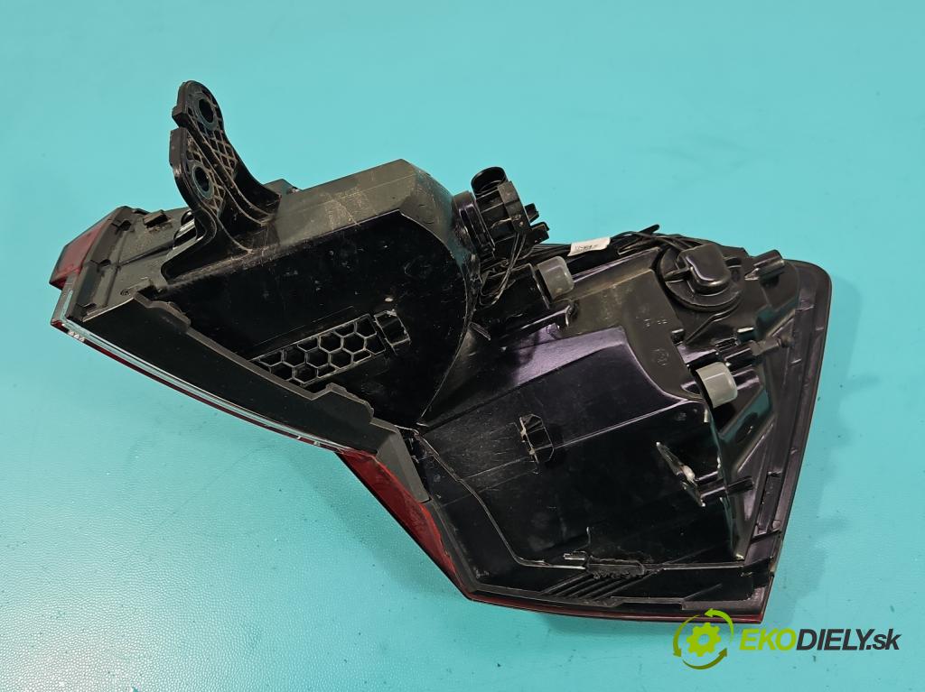 Skoda Kamiq 1.0 TSI 110 HP automatic 81 kW 999 cm3 5- svetlo / reflektor zadné ľavé 658945095 (Kľučka dverí ostatné)