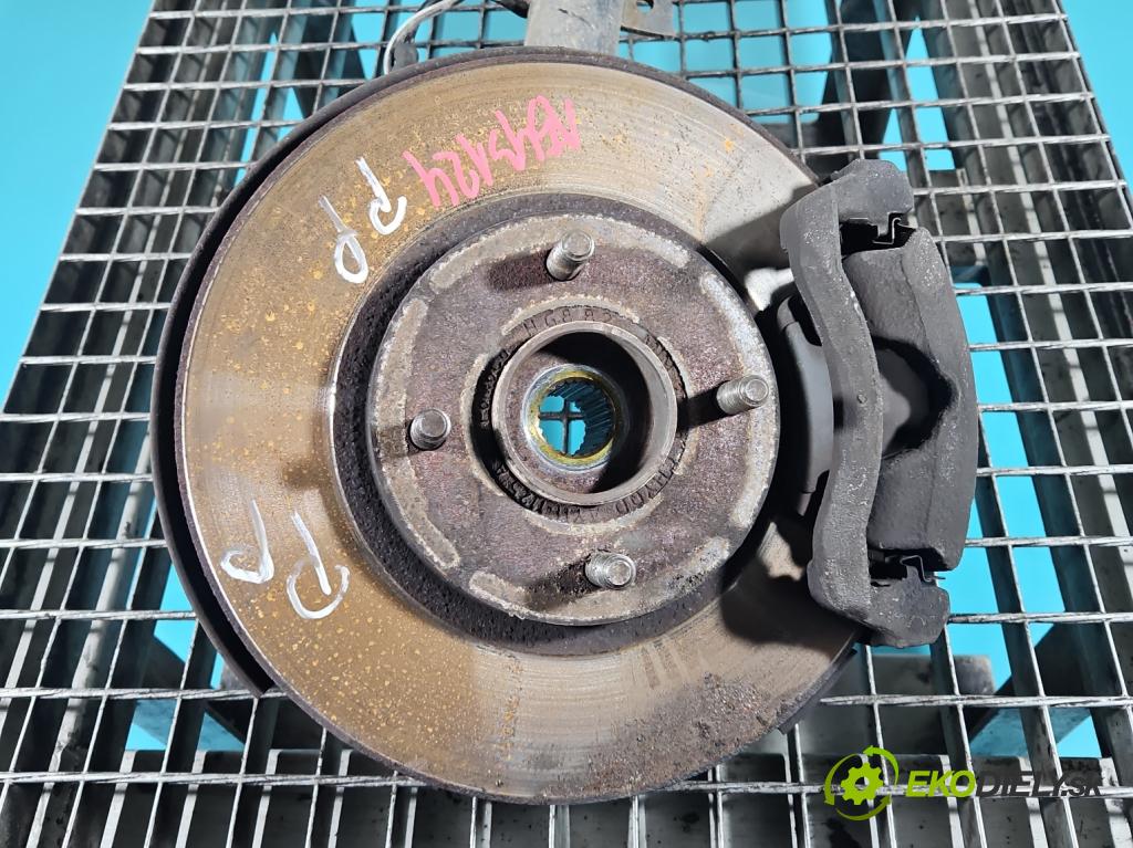 Ford B-Max  1.0 T 101 hp manual 74 kW 998 cm3 5- náboj pravé  (Náboj kola)