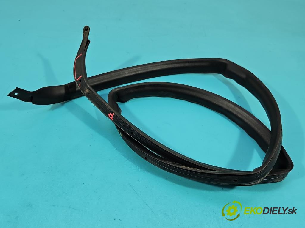 Ford B-Max  1.0 T 101 HP manual 74 kW 998 cm3 5- Těsnění: ostatné AV11-R25314A