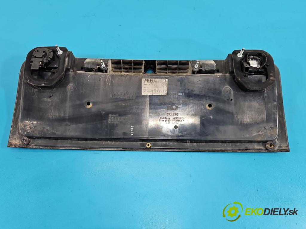 Audi A6 C5 1997-2004 1.9 tdi 110 HP manual 81 kW 1896 cm3 4- zaslepka: zadné 4B5945695E