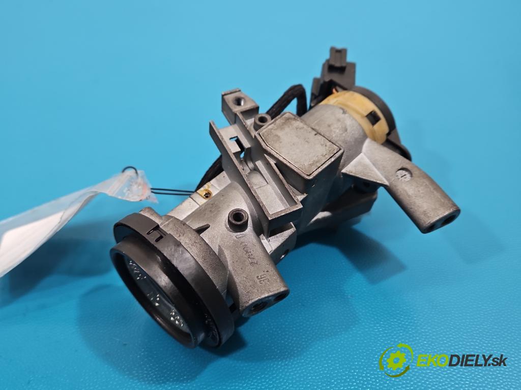 Mitsubishi Space star 1.9 dci 102 HP manual 75 kW 1870 cm3 5- Spínačka  (Spínacia skrinka)