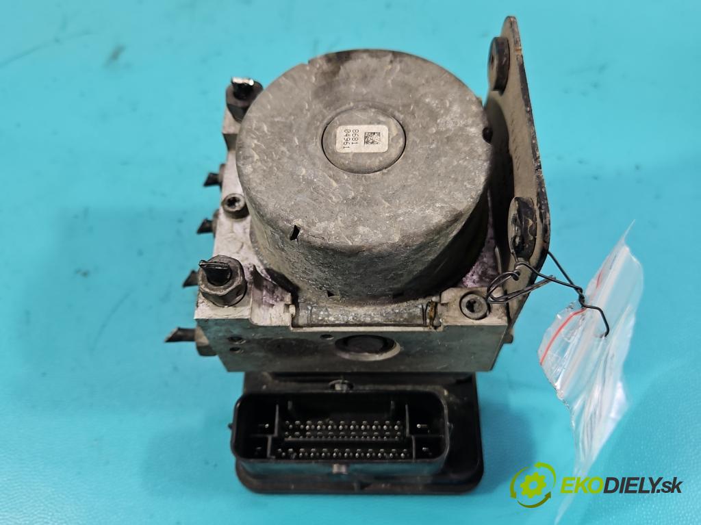 Ford B-Max  1.0 T 101 hp manual 74 kW 998 cm3 5- čerpadlo abs D1B1-2C405-AF (Pumpa ABS)