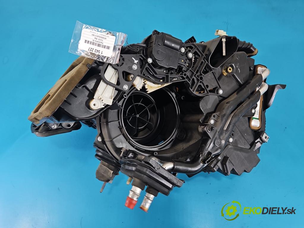 Ford B-Max  1.0 T 101 hp manual 74 kW 998 cm3 5- radiátor AV11-19B555-CE (Radiátor topení)