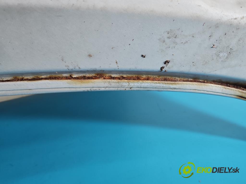 Bmw 5 E39 1996-2003 2.0 R6 (m52b20) 150 HP manual 110 kW 1991 cm3 4- kapota predná