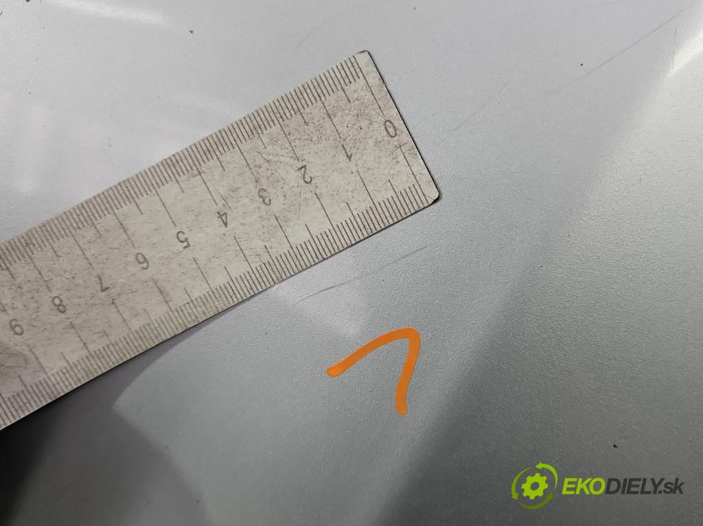 Bmw 5 E39 1996-2003 2.0 R6 (m52b20) 150 HP manual 110 kW 1991 cm3 4- kapota predná