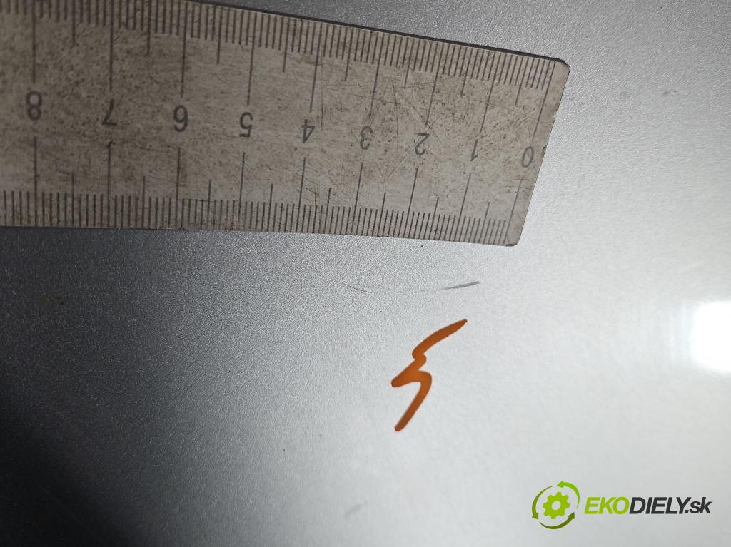 Bmw 5 E39 1996-2003 2.0 R6 (m52b20) 150 HP manual 110 kW 1991 cm3 4- kapota predná