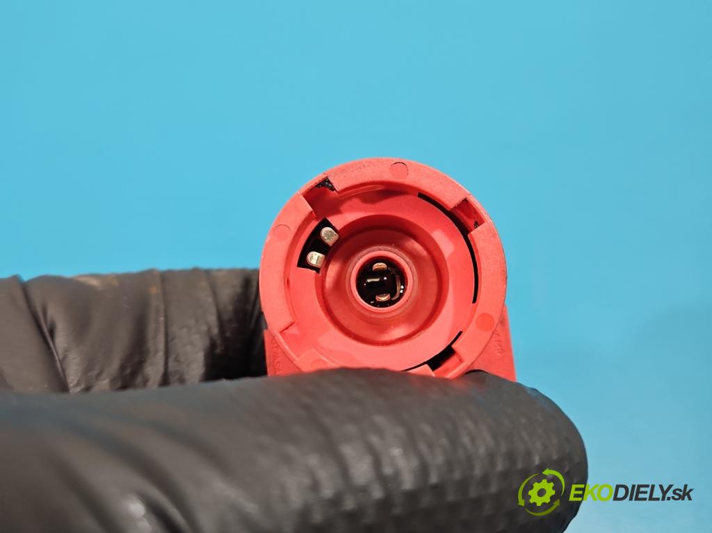 Audi A6 C5 1997-2004 1.9 tdi 131 HP manual 96 kW 1896 cm3 5- střídač: xenon 5DV007760-71 (Riadiaca jednotka xenónu)