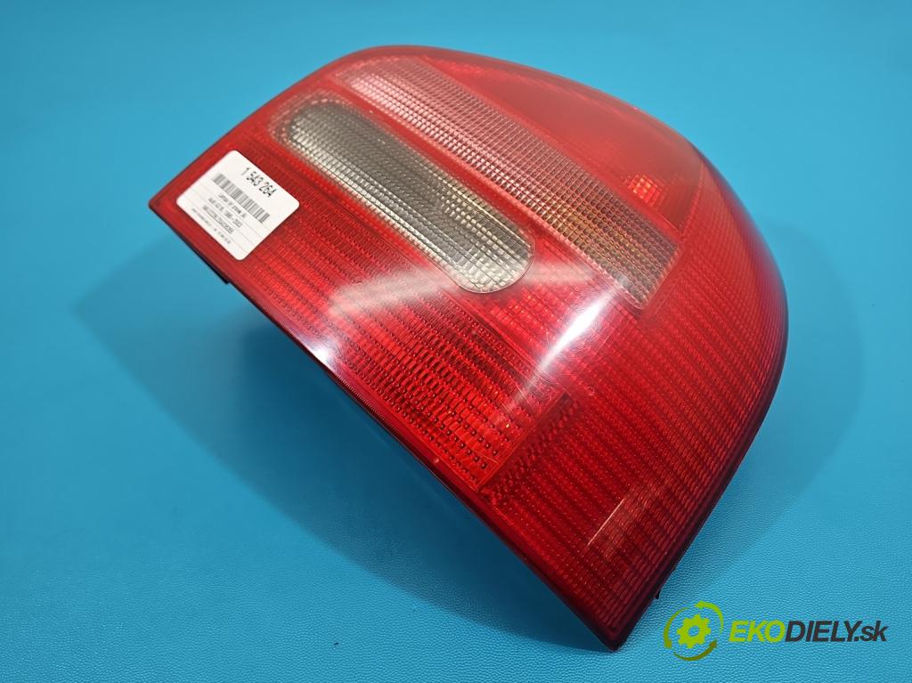 Audi A3 8L 1996-2003 1.6 SR 101 HP manual 74 kW 1595 cm3 3- svetlo / reflektor zadné pravé  (Kľučka dverí ostatné)