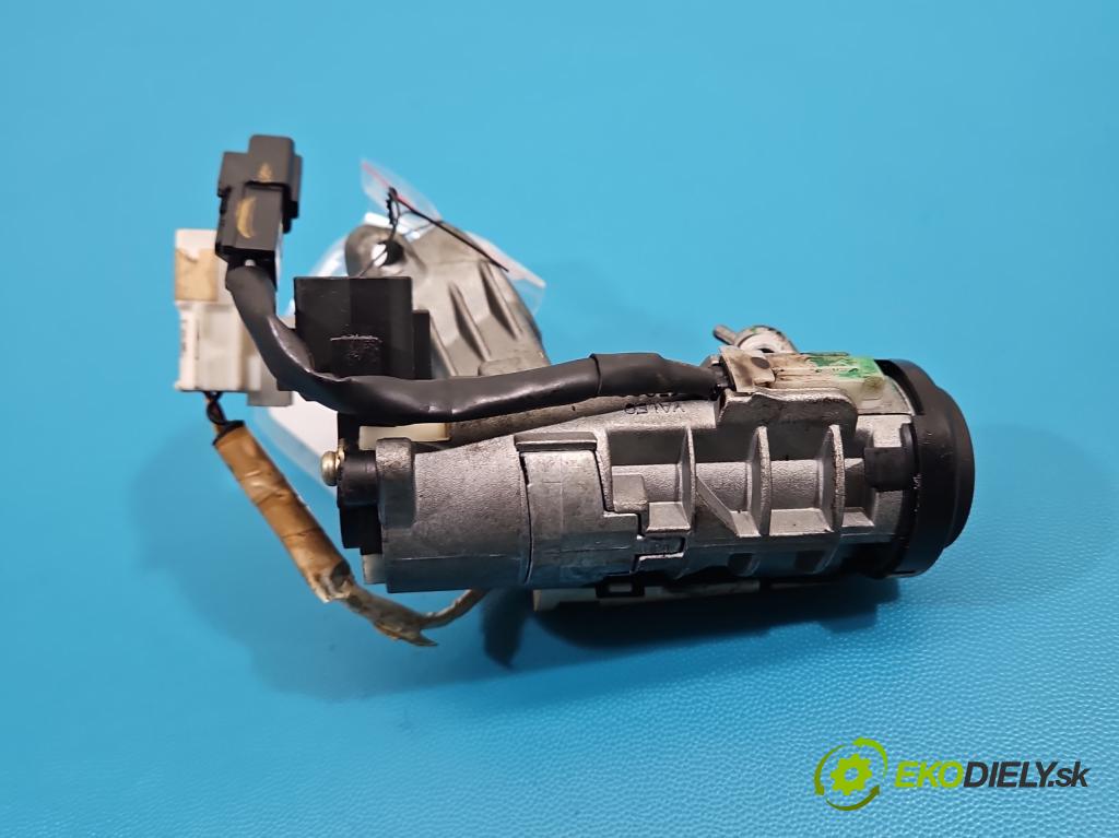 Toyota Corolla E11 1997-2002 1.4 vvti 97KM manual 71 kW 1398 cm3 5- Spínačka 45020-05-2 (Spínacia skrinka)