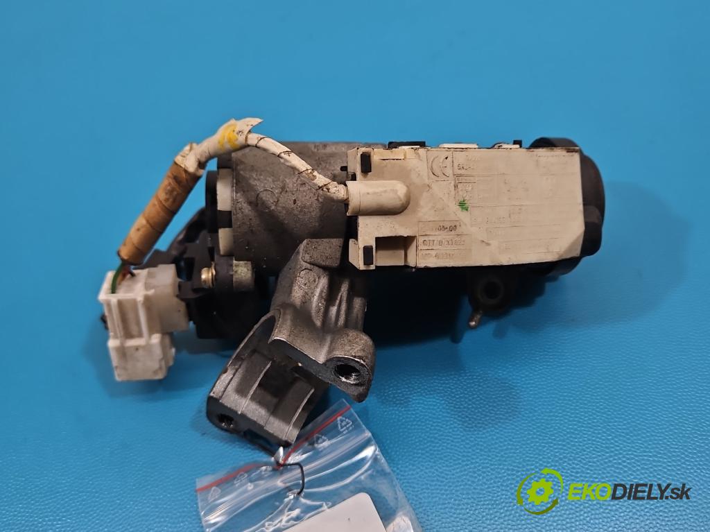 Toyota Corolla E11 1997-2002 1.4 vvti 97KM manual 71 kW 1398 cm3 5- Spínačka 45020-05-2 (Spínacia skrinka)