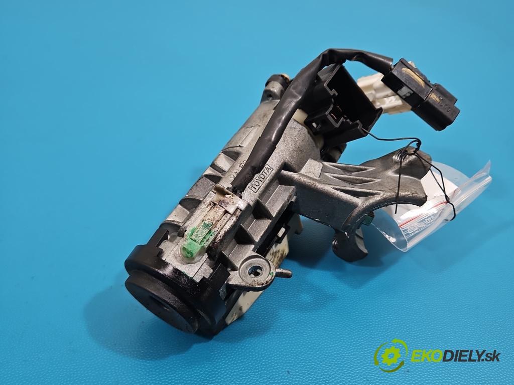 Toyota Corolla E11 1997-2002 1.4 vvti 97KM manual 71 kW 1398 cm3 5- Spínačka 45020-05-2 (Spínacia skrinka)