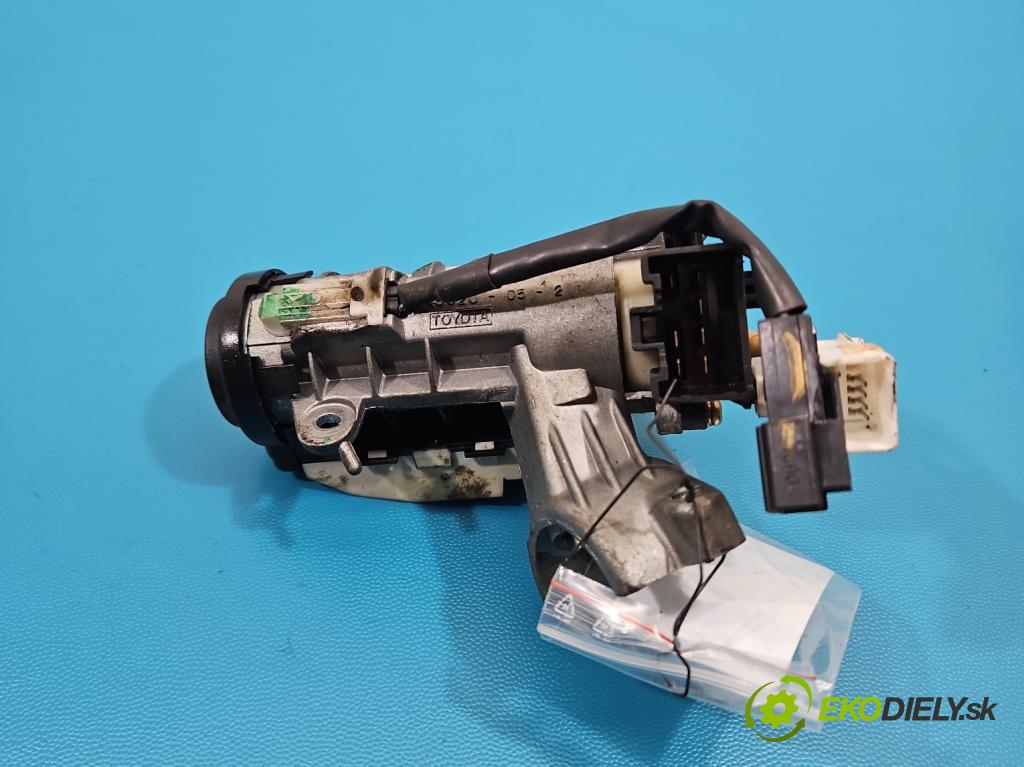 Toyota Corolla E11 1997-2002 1.4 vvti 97KM manual 71 kW 1398 cm3 5- Spínačka 45020-05-2 (Spínacia skrinka)